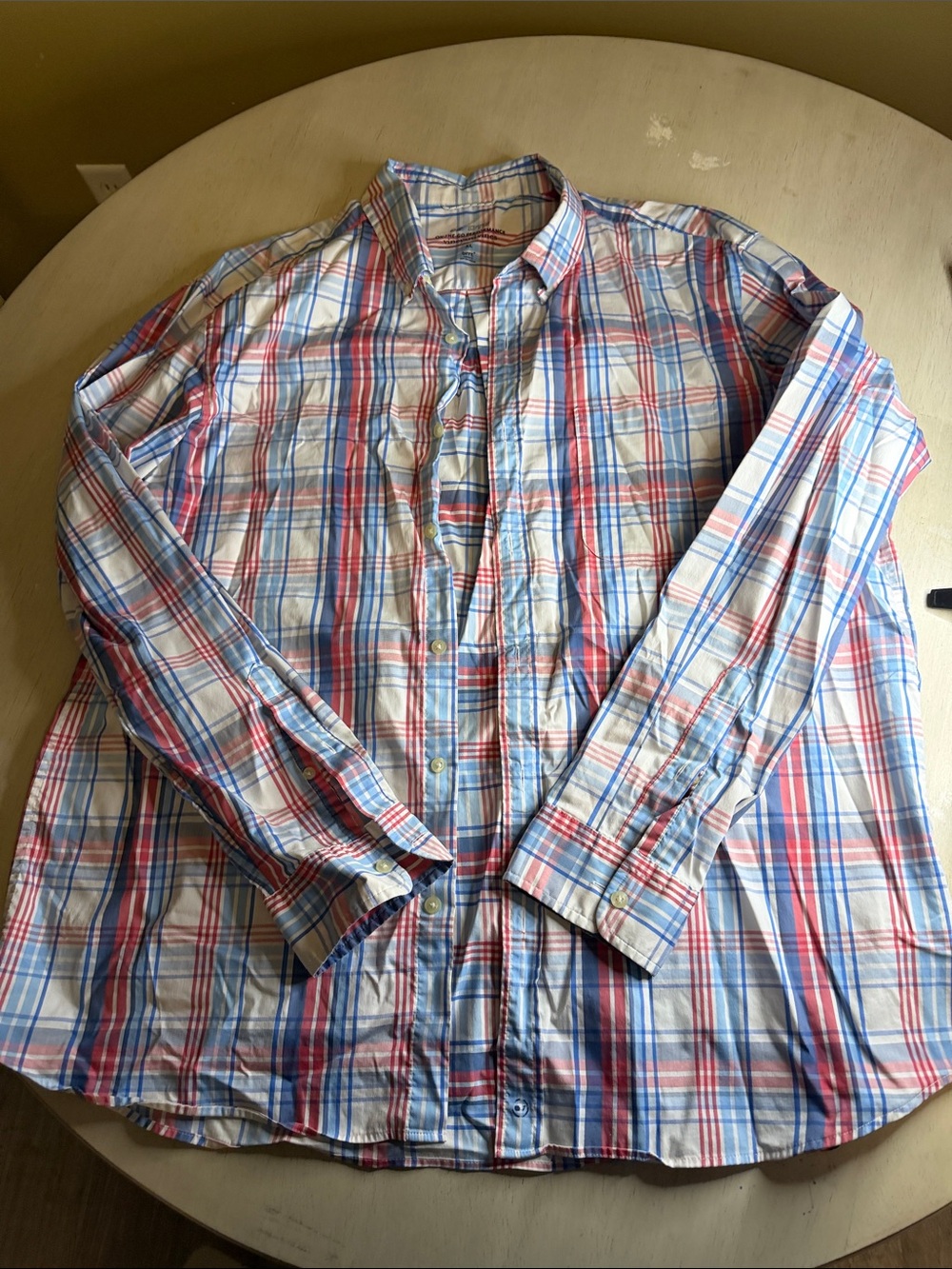 Vineyard Vines Men’s Long-Sleeve Plaid Button-Down in White, Red & Blue
